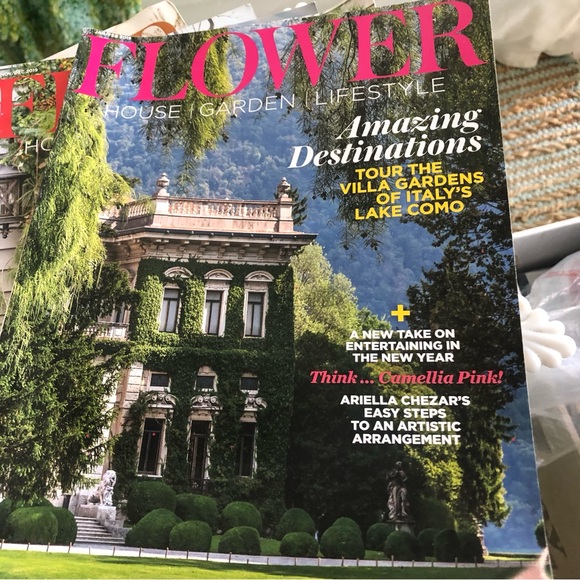 2018-2019 FLOWER Luxury Magazine - Picture 3 of 10